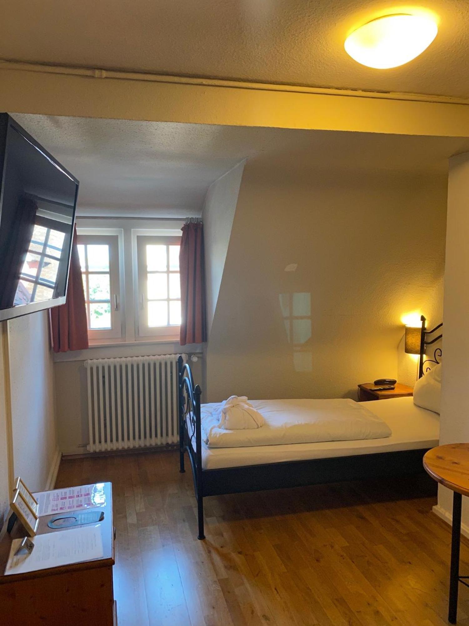 Schützen Hotel 2*
